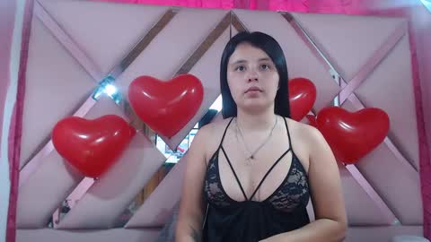 Snapshot of nathaly_sweet23 chatting on 02/13/25, 10:22 Nathaly sweet online show from 02/13/25, 10:22