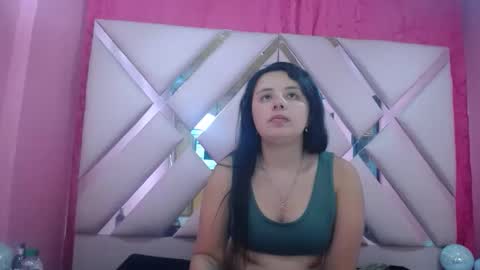 Snapshot of nathaly_sweet23 chatting on 12/16/25, 03:11 Nathaly sweet online show from 12/16/25, 03:11