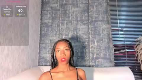 Snapshot of nathalyleen chatting on 06/24/26, 08:19 online show from 06/24/26, 08:19