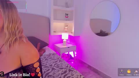 Snapshot of nathalyn05 chatting on 10/30/25, 10:06 NATHALY online show from 10/30/25, 10:06