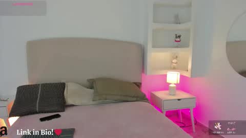 Snapshot of nathalyn05 chatting on 11/10/25, 10:47 NATHALY online show from 11/10/25, 10:47