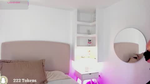 Snapshot of nathalyn05 chatting on 11/21/25, 10:36 NATHALY online show from 11/21/25, 10:36