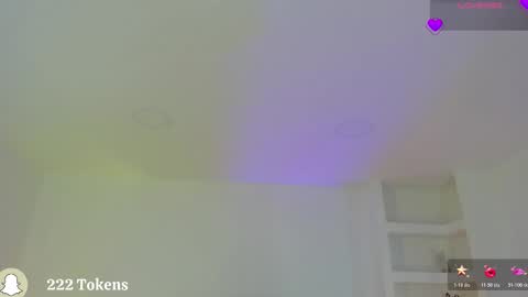 Snapshot of nathalyn05 chatting on 11/25/25, 10:37 NATHALY online show from 11/25/25, 10:37