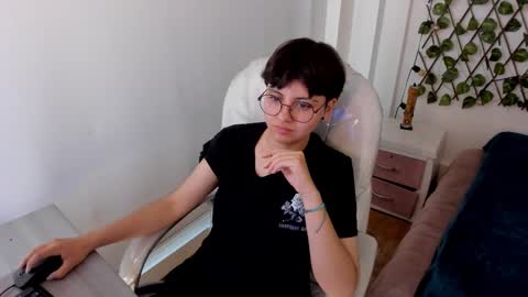 Snapshot of nathalyy_ds chatting on 11/05/25, 09:26 nathalyy_ds online show from 11/05/25, 09:26