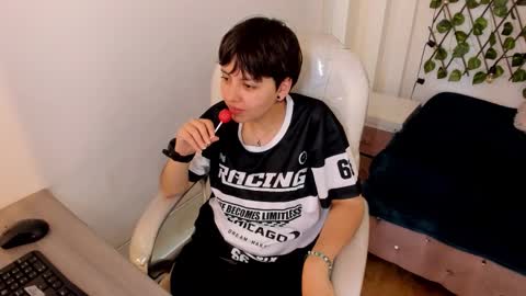 Snapshot of nathalyy_ds chatting on 11/18/25, 08:02 nathalyy_ds online show from 11/18/25, 08:02