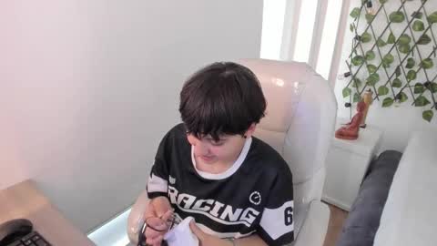 Snapshot of nathalyy_ds chatting on 11/26/25, 07:04 nathalyy_ds online show from 11/26/25, 07:04