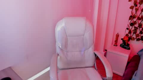 nathalyy_ds online show from 01/10/26, 07:04