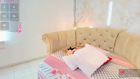 Snapshot of nathamiller chatting on 12/17/25, 07:20 Natha online show from 12/17/25, 07:20