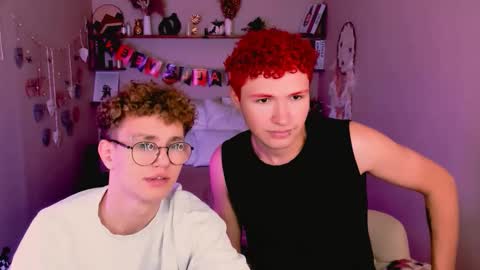 Snapshot of nathan_curl chatting on 10/28/25, 10:19 Nathan online show from 10/28/25, 10:19