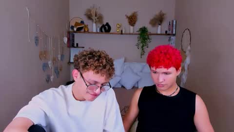 Snapshot of nathan_curl chatting on 11/19/25, 02:17 Nathan online show from 11/19/25, 02:17