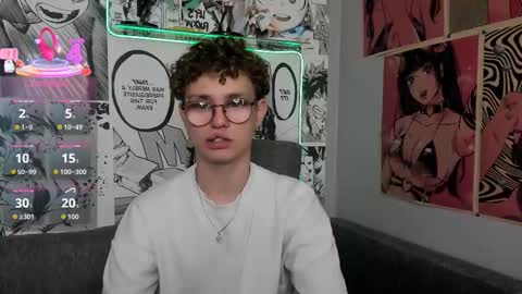 Snapshot of nathan_curl chatting on 12/02/25, 10:53 Nathan online show from 12/02/25, 10:53