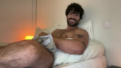 Nathaniel online show from 04/25/26, 09:34