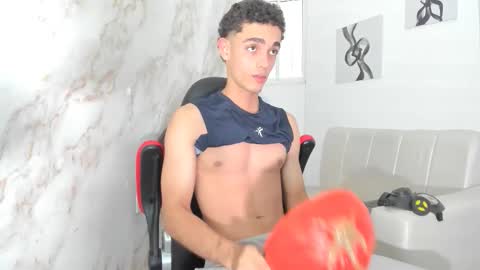 Snapshot of nathan_shimmer chatting on 10/04/25, 08:29 nathan_shimmer online show from 10/04/25, 08:29