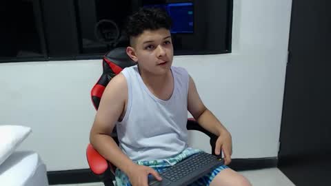 Snapshot of nathanbrookss chatting on 12/16/25, 07:19 NathanBrooks online show from 12/16/25, 07:19