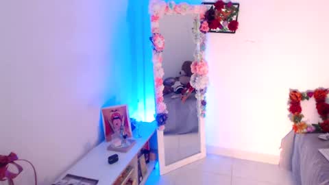 Snapshot of nathy_rock chatting on 03/16/26, 05:44 Nathalia online show from 03/16/26, 05:44