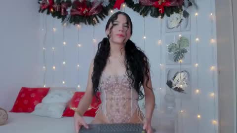 Snapshot of nathy_rosales chatting on 12/18/25, 06:19 nathy_rosales online show from 12/18/25, 06:19