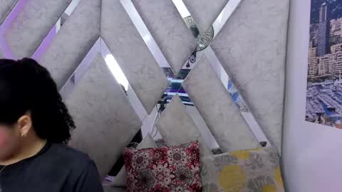 nati_fresh online show from 09/16/25, 07:48