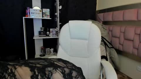 Nat  online show from 02/13/25, 04:32