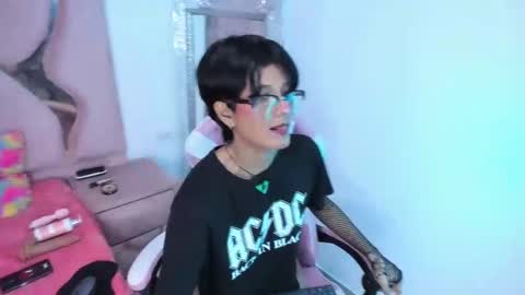 natsumiht online show from 09/20/25, 04:57