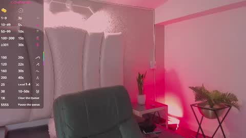 Natalia online show from 06/30/26, 03:29