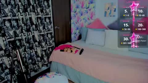 Snapshot of nattahottt chatting on 02/15/26, 11:45 NATTA online show from 02/15/26, 11:45