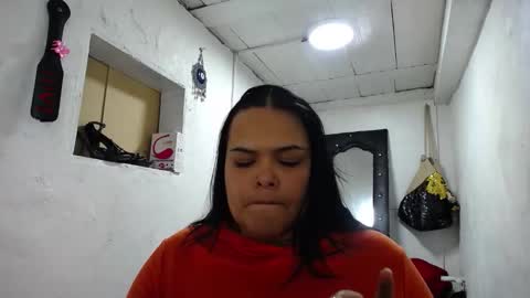 natalia online show from 12/02/25, 12:49