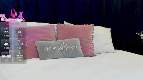 nattashaa online show from 10/13/25, 11:32