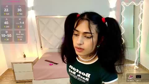 Snapshot of nattrose_tay chatting on 02/19/25, 11:28 NATT ROSE online show from 02/19/25, 11:28