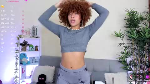 Snapshot of natty_romanof_1 chatting on 01/13/25, 12:24 natty online show from 01/13/25, 12:24