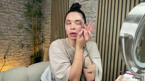 NATTY FIERROS online show from 12/20/25, 09:22