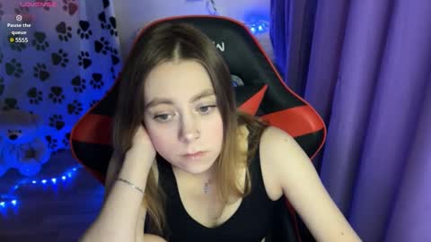 natural_babe666 online show from 02/12/25, 09:20