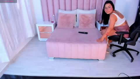 Sophia online show from 04/18/26, 06:56