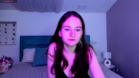 Snapshot of natural_meri_ chatting on 09/19/25, 05:42 Meri online show from 09/19/25, 05:42