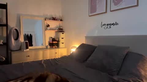 Snapshot of natural_milf69 chatting on 02/22/26, 03:32 Natural Milf69 online show from 02/22/26, 03:32