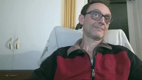 naturista25 online show from 12/02/25, 09:21