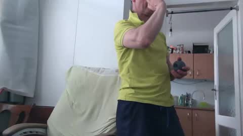 Snapshot of naturista25 chatting on 05/31/26, 12:56 naturista25 online show from 05/31/26, 12:56