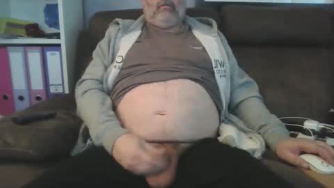 Snapshot of naturistmale45 chatting on 02/03/25, 01:08 naturistmale45 online show from 02/03/25, 01:08