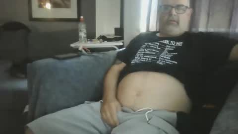 Snapshot of naturistmale45 chatting on 09/09/25, 10:37 naturistmale45 online show from 09/09/25, 10:37