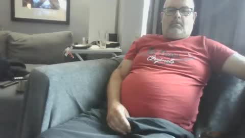 Snapshot of naturistmale45 chatting on 09/10/25, 10:26 naturistmale45 online show from 09/10/25, 10:26