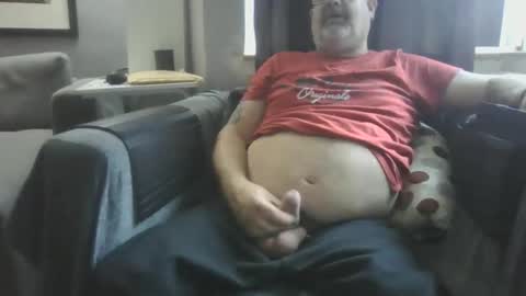 Snapshot of naturistmale45 chatting on 10/13/25, 02:06 naturistmale45 online show from 10/13/25, 02:06