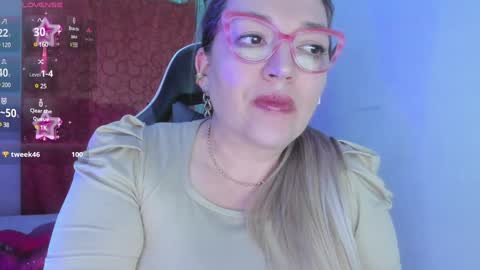 Snapshot of naty__mature_ chatting on 01/12/25, 07:11 Nataly online show from 01/12/25, 07:11