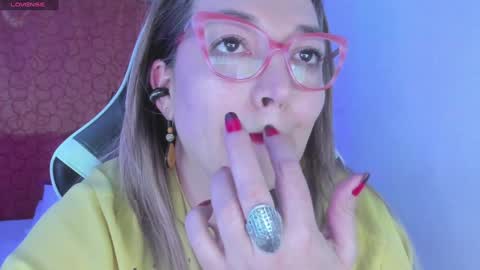 Snapshot of naty__mature_ chatting on 01/15/25, 04:25 Nataly online show from 01/15/25, 04:25