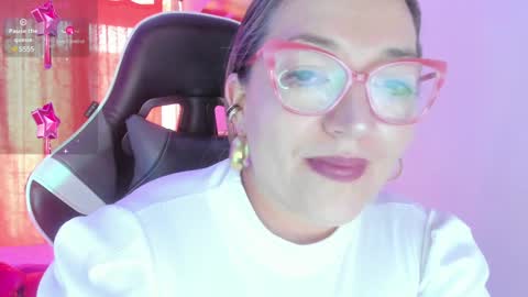 Snapshot of naty__mature_ chatting on 01/16/25, 10:12 Nataly online show from 01/16/25, 10:12