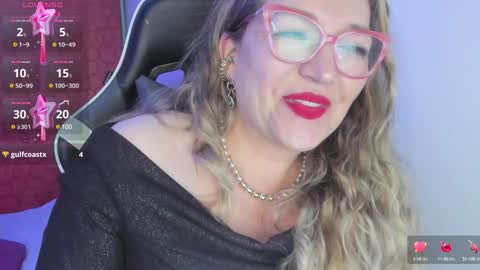 Snapshot of naty__mature_ chatting on 01/17/25, 11:29 Nataly online show from 01/17/25, 11:29