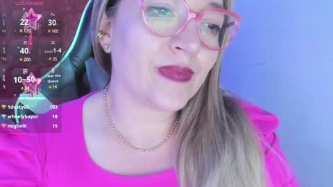 Snapshot of naty__mature_ chatting on 01/22/25, 01:20 Nataly online show from 01/22/25, 01:20