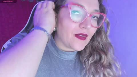 Snapshot of naty__mature_ chatting on 01/25/25, 07:28 Nataly online show from 01/25/25, 07:28