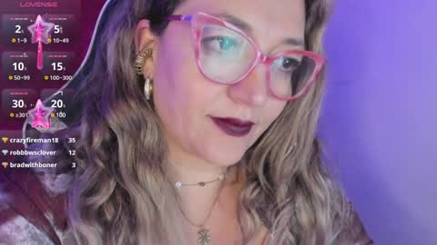Snapshot of naty__mature_ chatting on 01/26/25, 09:19 Nataly online show from 01/26/25, 09:19