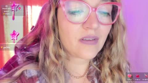 Snapshot of naty__mature_ chatting on 01/31/25, 06:47 Nataly online show from 01/31/25, 06:47