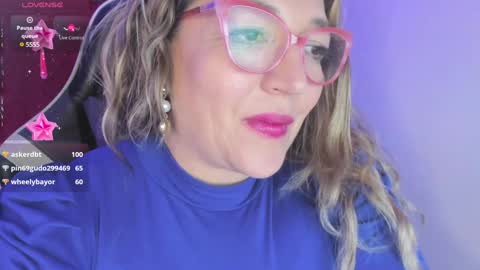 Snapshot of naty__mature_ chatting on 02/02/25, 06:26 Nataly online show from 02/02/25, 06:26