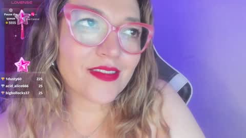 Snapshot of naty__mature_ chatting on 02/05/25, 12:31 Nataly online show from 02/05/25, 12:31